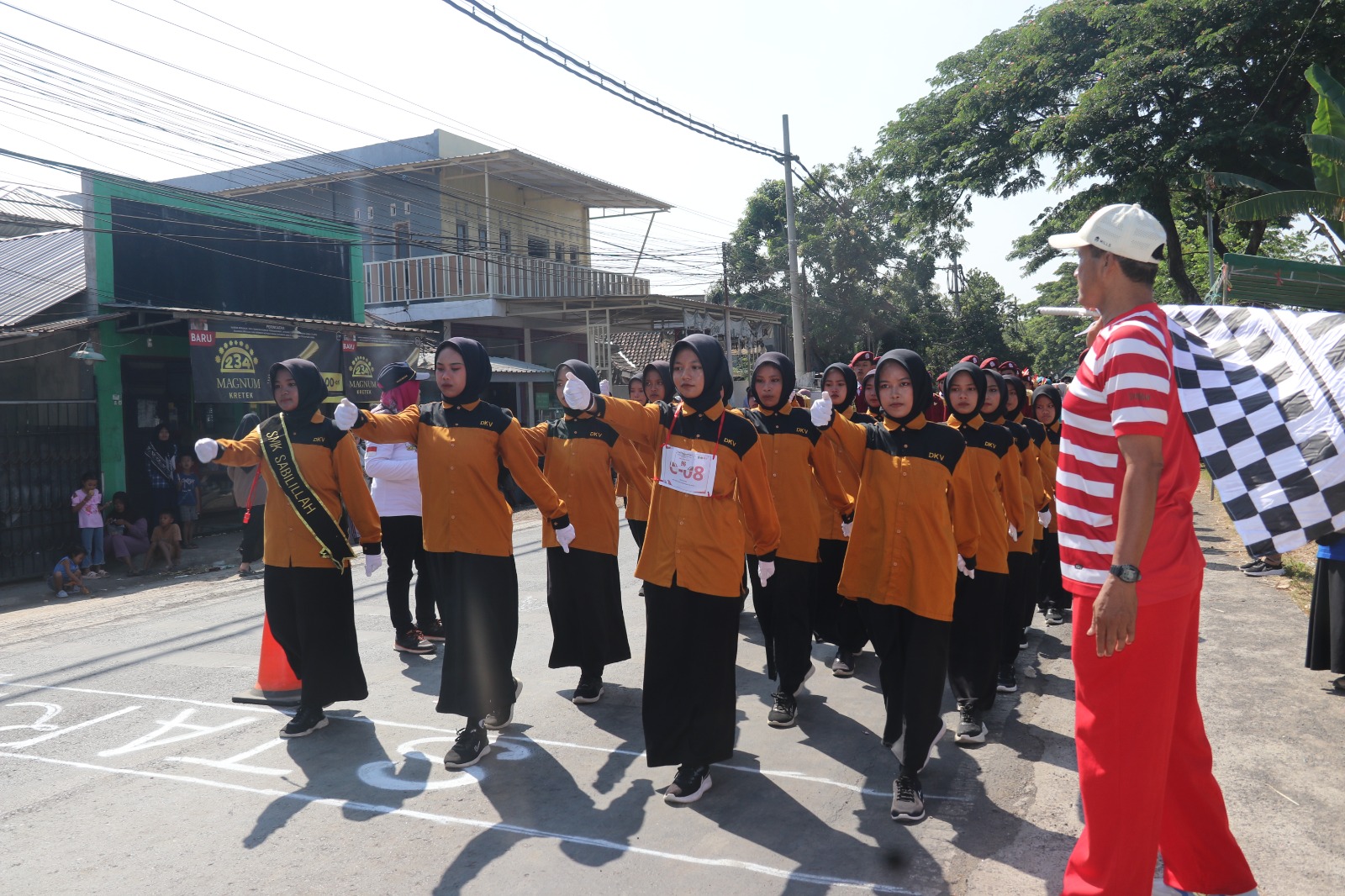 Perjuangan Tak Kenal Menyerah, SMK Sabilillah Raih Juara 3 Lomba Gerak Jalan Kecamatan Gondangwetan - Foto Tambahan